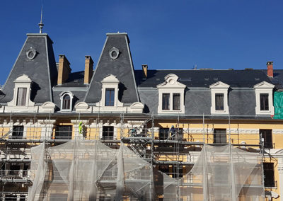 Rénovation de la toiture de l'Hôtel Bernascon par Vernoud-Lansaque